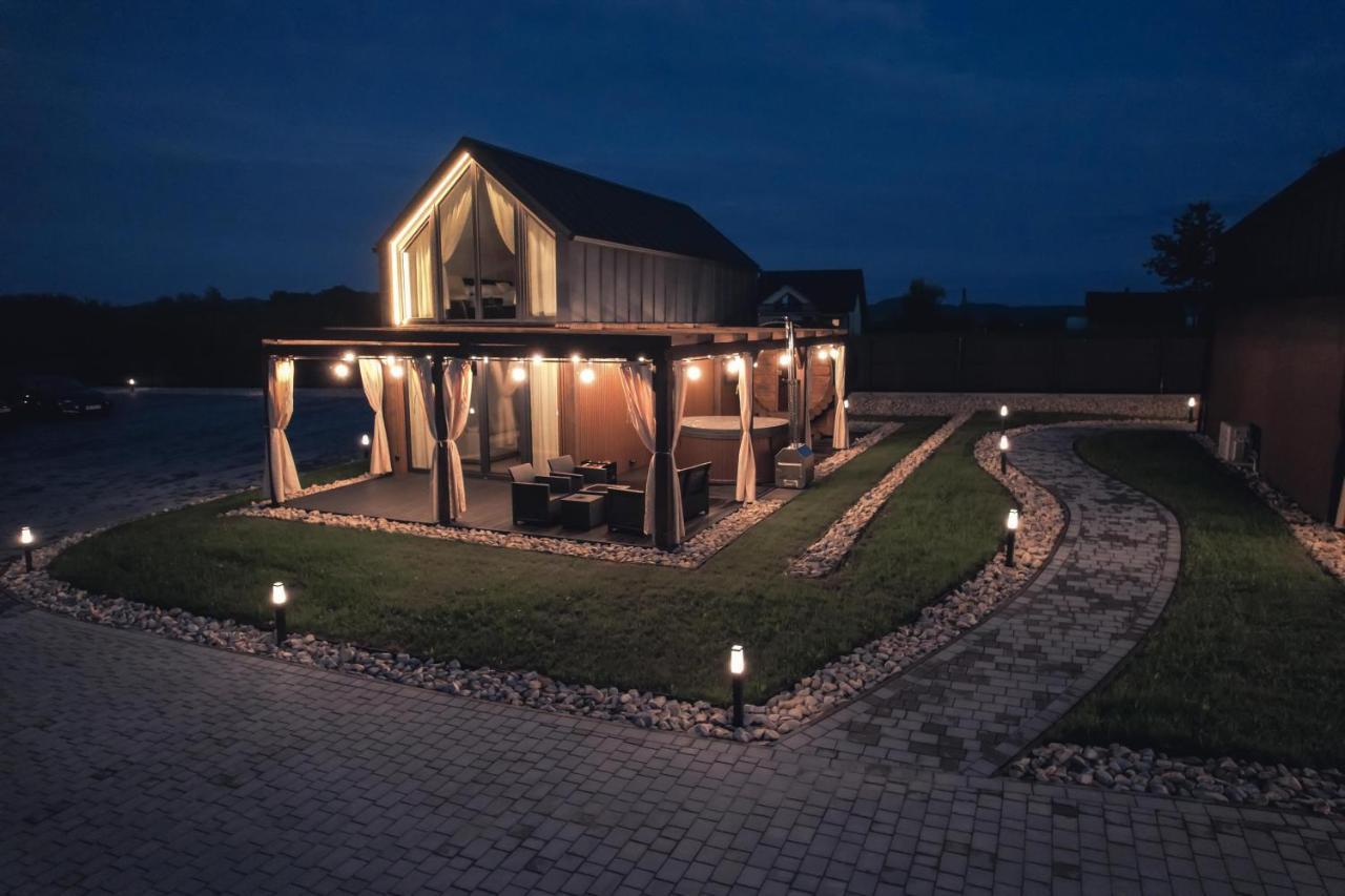 Village Resort Sauna & Jacuzzi & Netflix Tworkowa 외부 사진