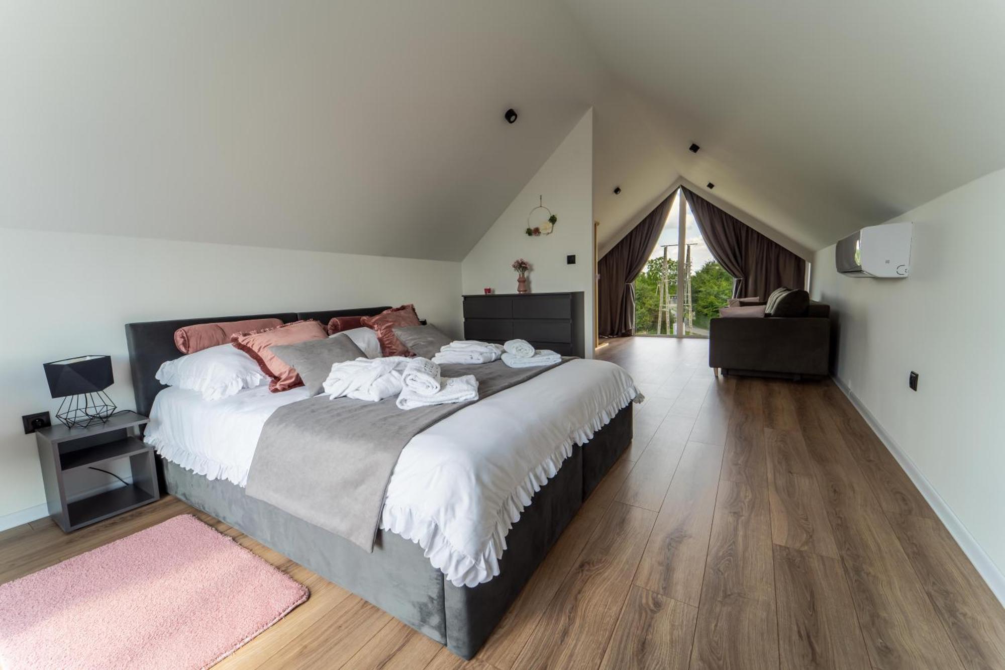 Village Resort Sauna & Jacuzzi & Netflix Tworkowa 객실 사진